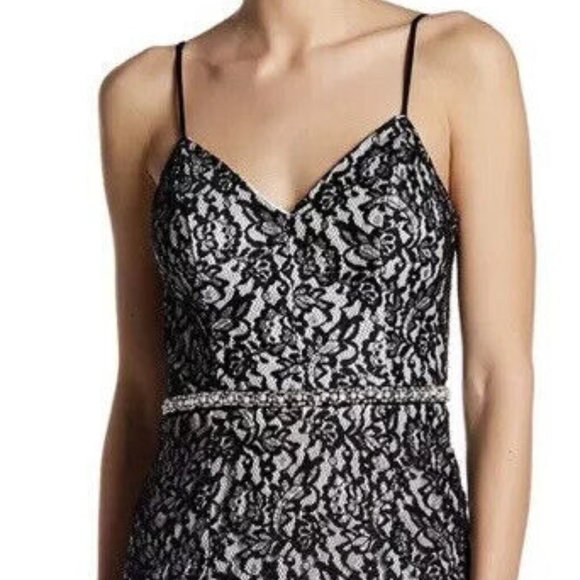 Sequin Hearts Open Back Lace Gown Black White Silver Size 7 Prom - Picture 3 of 4